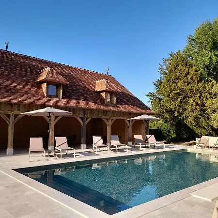 Chateau De Hieville 게스트하우스 4*