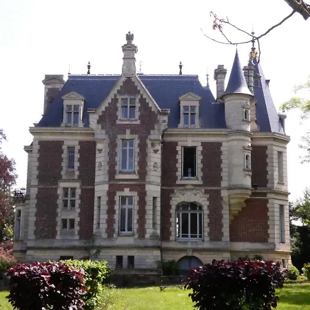 Chateau De Hieville *
