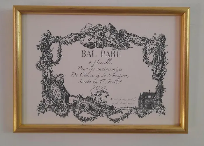 Chateau De Hieville 4*