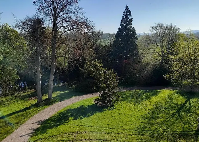 Πανσιόν Chateau De Hieville