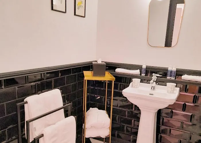 Chateau De Hieville Πανσιόν