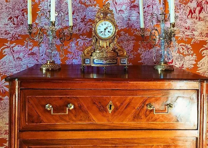 Guest house Chateau De Hieville 4*